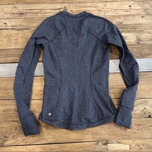 Lululemon herringbone long sleeve pullover size 4
